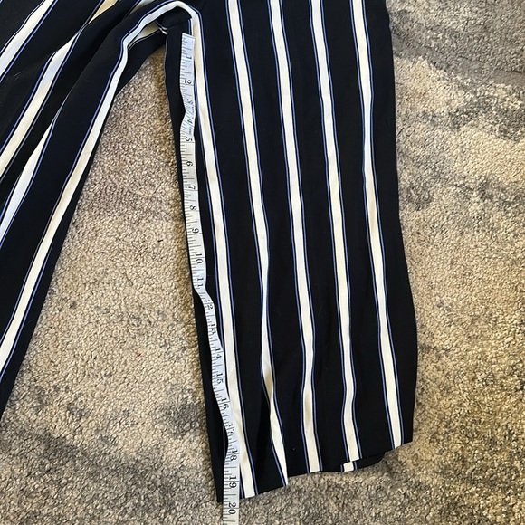 LOFT Black and White Striped Wide-Leg Capris - Picture 8 of 10
